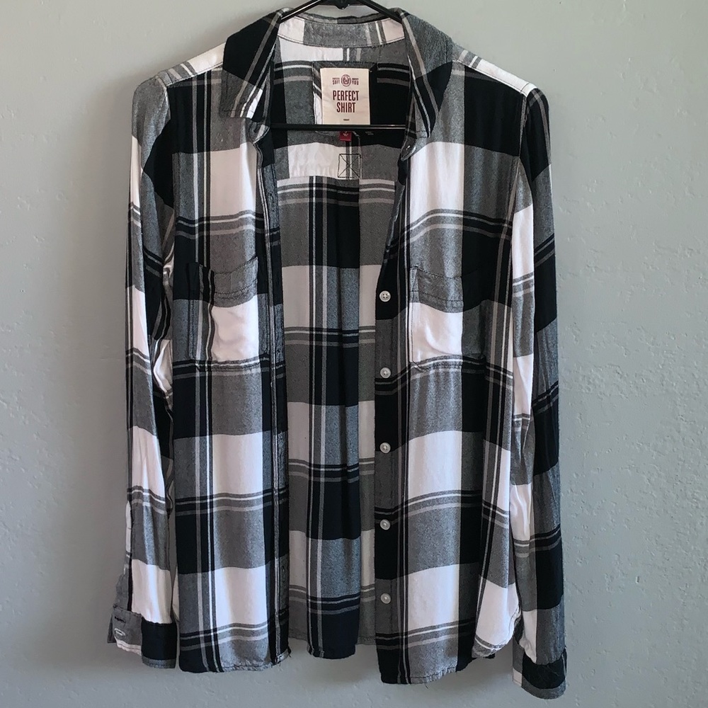 b & w flannel